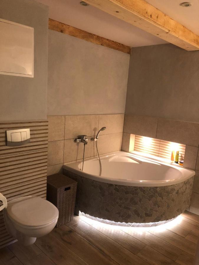 Klimatyczny Dom Kopaczowka Przytulna Miejscowka Z Kominkiem, Sauna I Ogrodem U Podnoza Gor Stolowych Радков Екстериор снимка