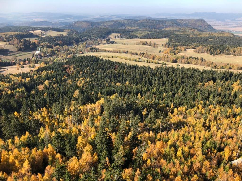 Klimatyczny Dom Kopaczowka Przytulna Miejscowka Z Kominkiem, Sauna I Ogrodem U Podnoza Gor Stolowych Радков Екстериор снимка